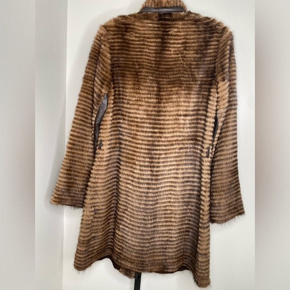 Biscote Mink Coat 🌟 - Picture 4 of 6